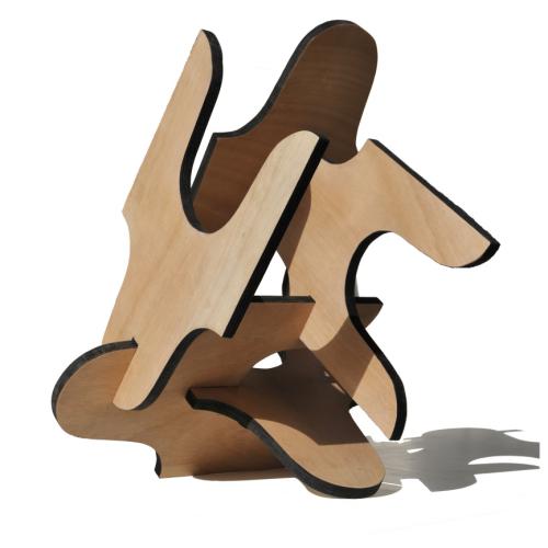 Sculpture de la série ''Structures biscornues'' bois et peinture. ''ST-S517'' - Ici pièce modulable éléments non collés et donc démontables - 5 formes- dim ici: 50x55x65 cm.