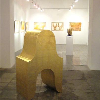 Sculpture ''ST-S159'' volume en polystyrène expansé doré à la feuille - dim 150x90x65 cm