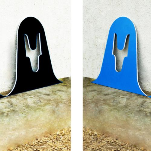 Série''présence-absence'' de la peinture - 'ici ''la Vague'' (azur)ou''Tsunami'' (vague noire)- peinture recto/verso sur bois-130x460 cm = longueur maxi. 1 module = 130x153x2 cm