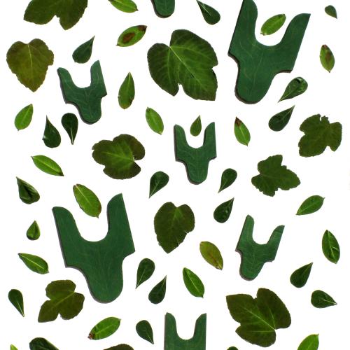 peinture collage: ''Formes et feuilles''- feuilles d'arbres + carton peint sur toile lin sur châssis - 195 x 130 cm