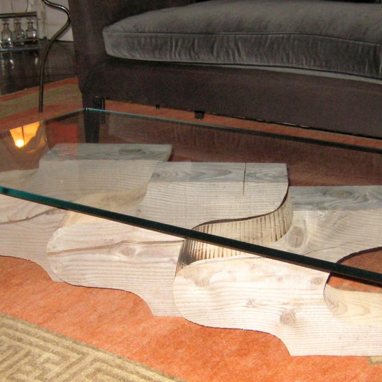 Table basse ''Triade'' - 3 volumes en bois massif brut + verre ultra blanc trempé - 115x65xx33 cm